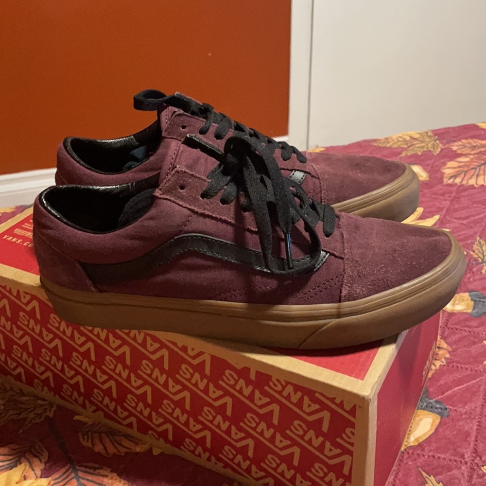 Crimson and Black Old Skool Vans Like New